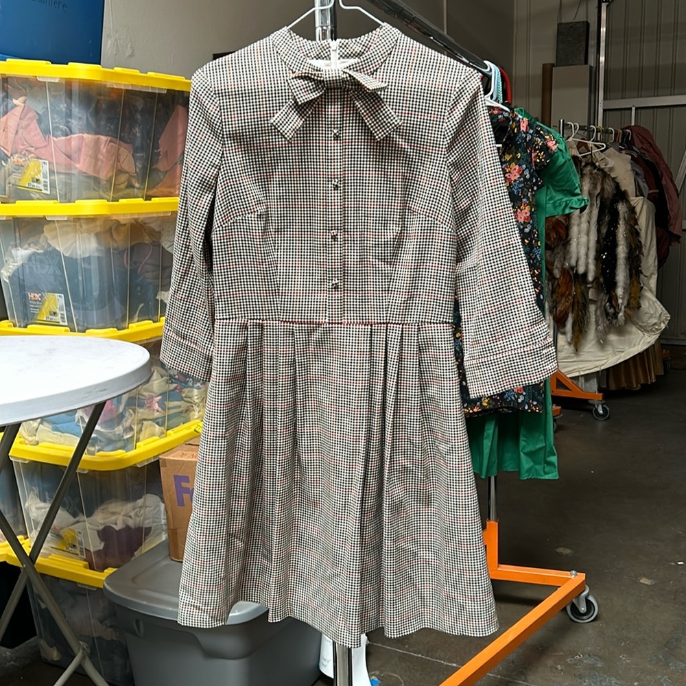 Gal Meets Glam size 6 brown plaid